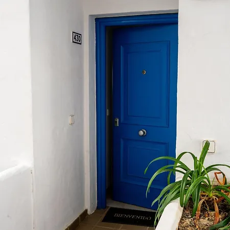 Apartment Sea View With Great Terrace And 4 Pools - Duquesa 430 *